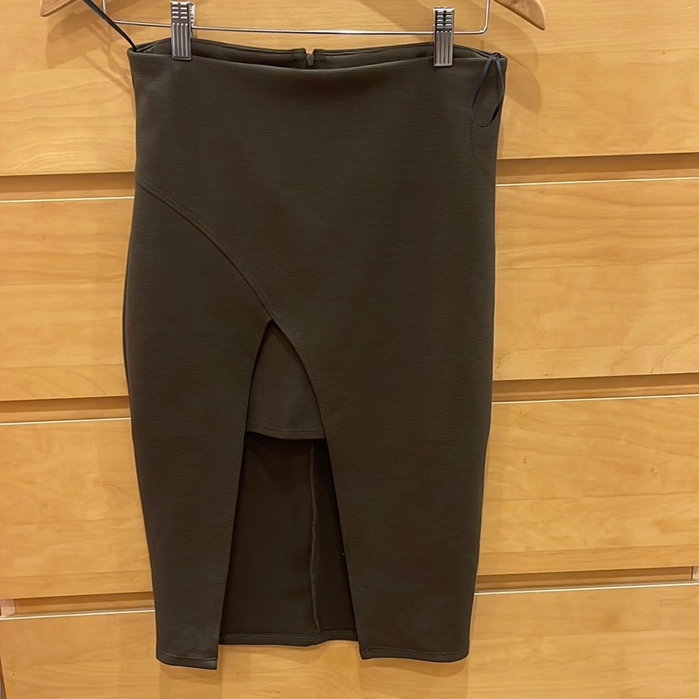 OLIVE color maxi skirt